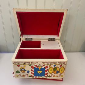 Gingerbread Music Box