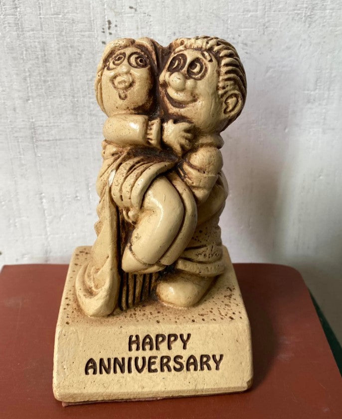 I forgot our Anniversary, so here is a weird figurine